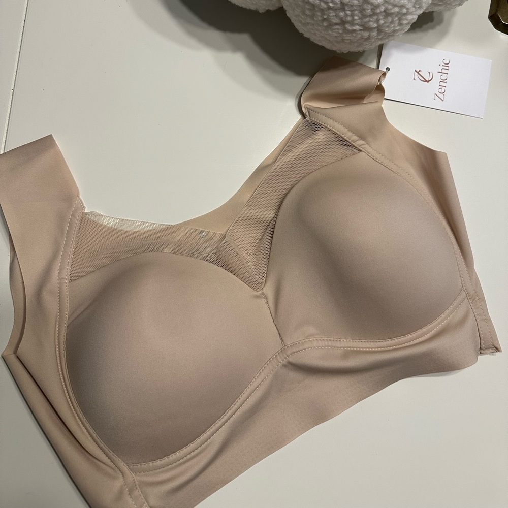 Chic Women's Beige Bra